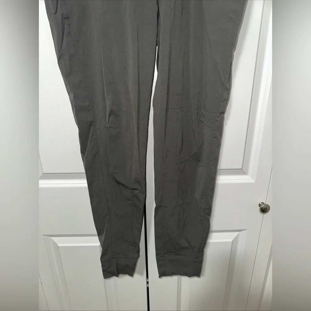 Athleta Trekkie Mid Rise Legacy Jogger Size 12